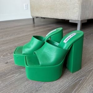 Green Steve Madden platform heels